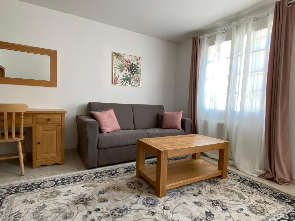 Manoir Et Appartements Avec Piscine Au Domaine De Bize Mirepoix Mirepoix  Exterior foto